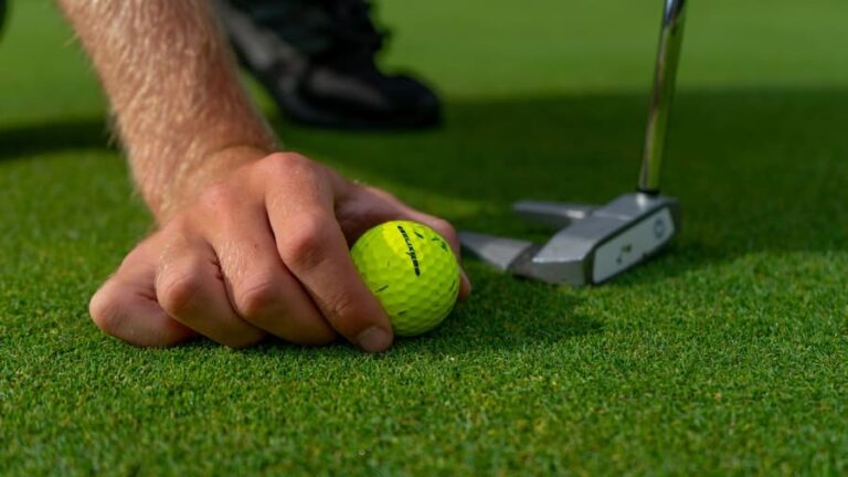 Do you want to know how to choose the best putter for your golf? In this article we explain it to you in detail. Do you want to create the perfect putter? Contact us.