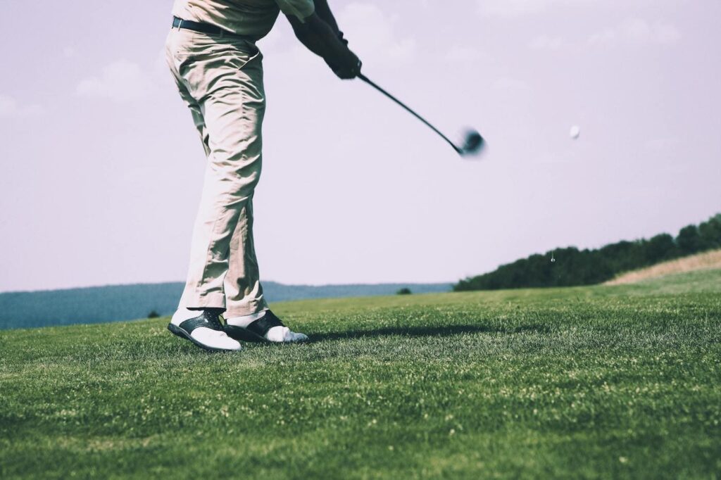 Do you want to know the best golf driver brands this 2023? In this article we present the 5 best. At HCC we are specialized in your game.
