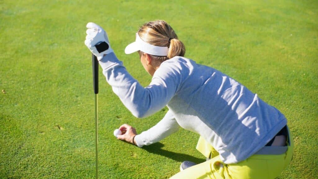 Women's golf clubs have differences from men's, which we explain in detail in this article.